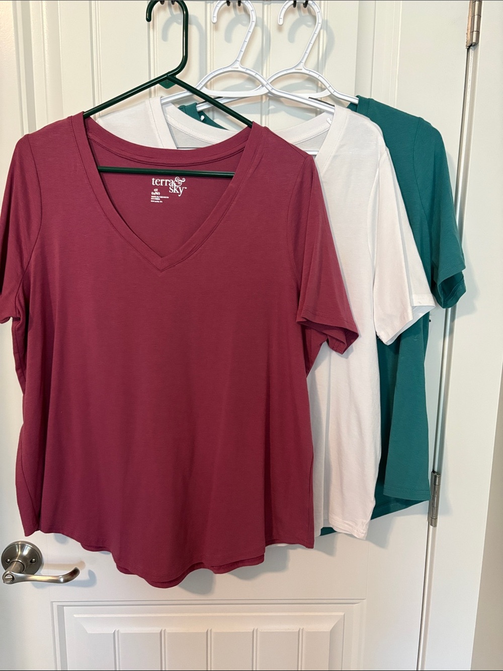 Terra & Sky Set of 3 Short Sleeve V-Neck Tees  - Dark Pink, White, Teal